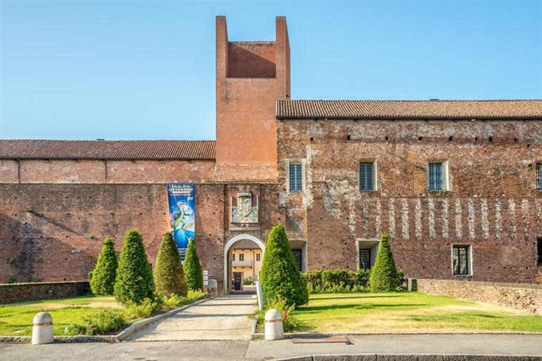 Schloss Novara, Piemont