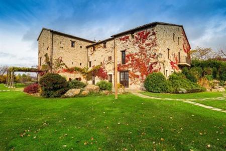 Castello di Petrata buchen