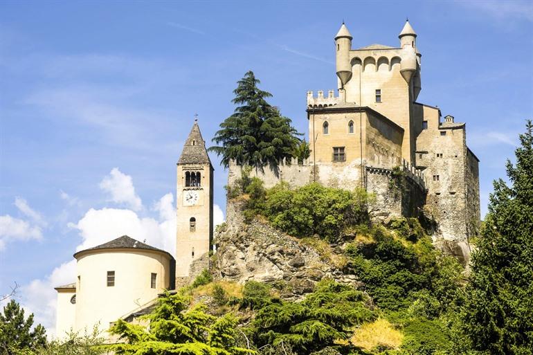 Das Schloss Saint-Pierre besichtigen, Valle d'Aosta