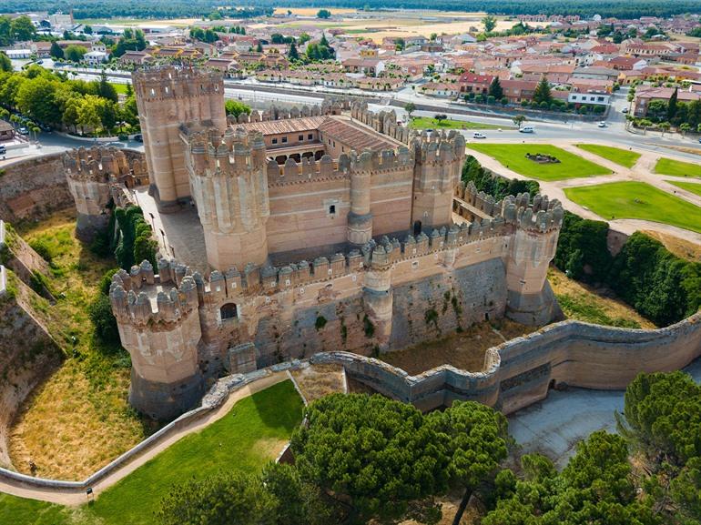 Coca Castle in Kastilien-León besichtigen