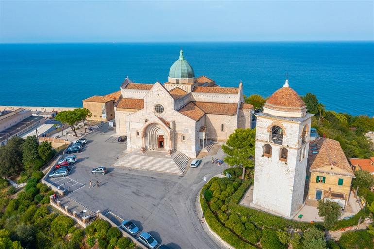Kathedrale San Ciriaco, Ancona, Marken