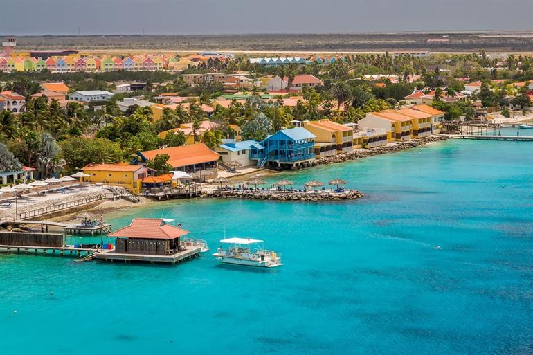 Zentrale Einkaufsstraße Kaya Grandi in Kralendijk, Bonaire