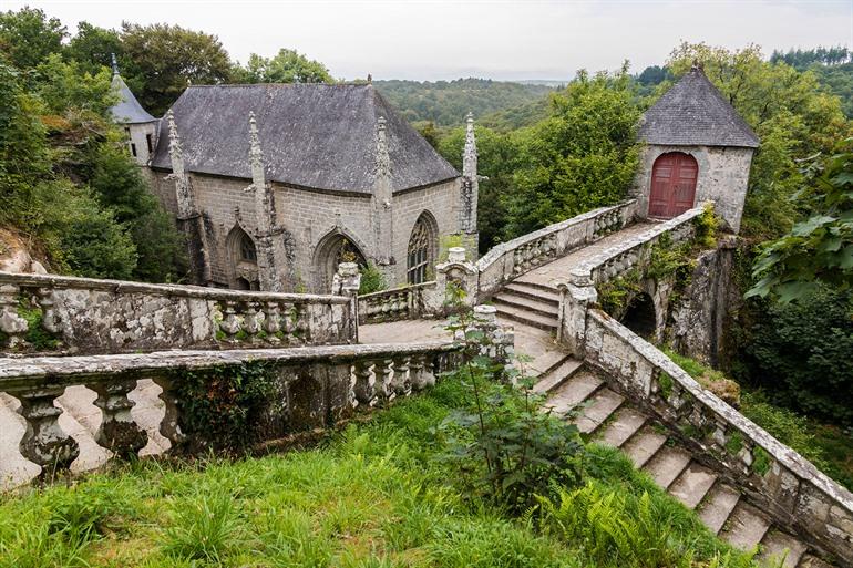 Die Chapelle Sainte-Barbe im Faouët besichtigen, Bretagne