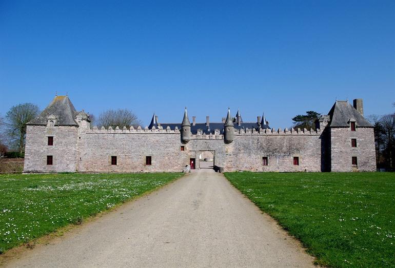 Schloss Bienassis, Bretagne