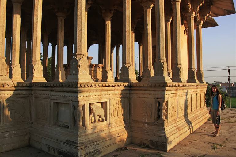 Chaurasi Khambon ki Chhatri
