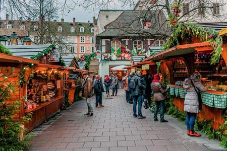 Christkindlmarkt, Weihnachtsmarkt in Straßburg, Frankreich