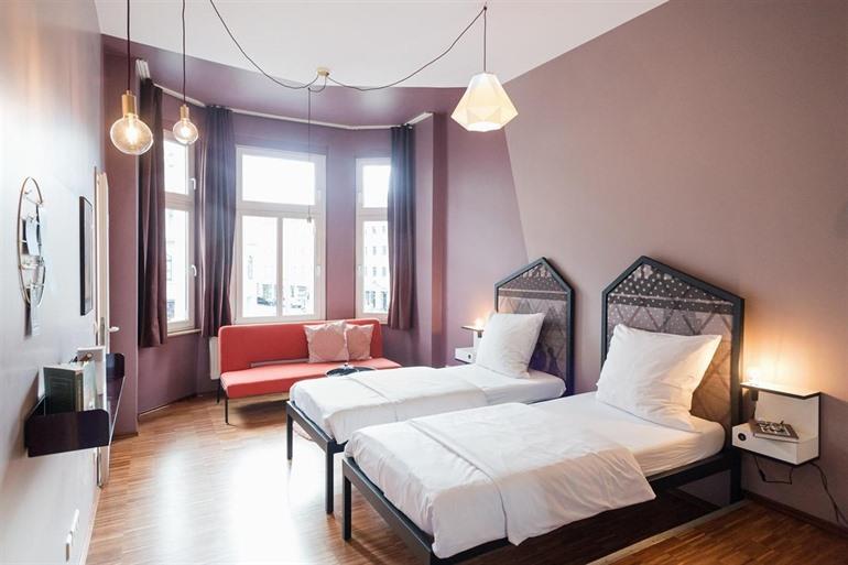 Circus Hostel