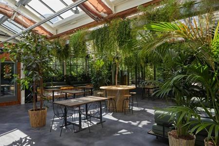 Combo Milano Hostel mit sonniger Dachterrasse buchen