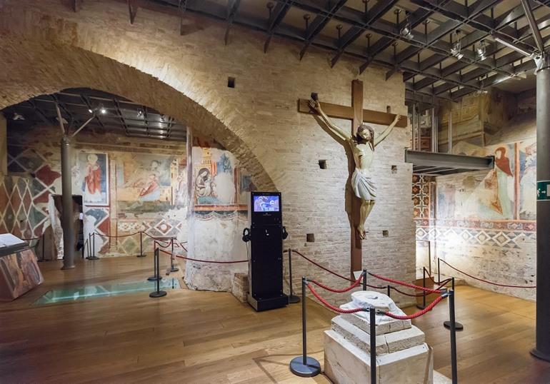 Krypta der Kathedrale von Siena
