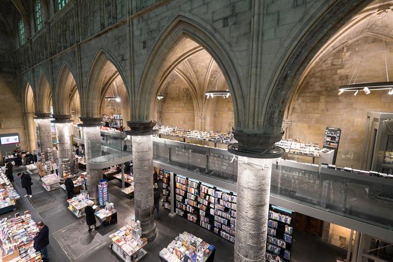 Die Buchhandlung in der Dominicanerkirche, Maastricht