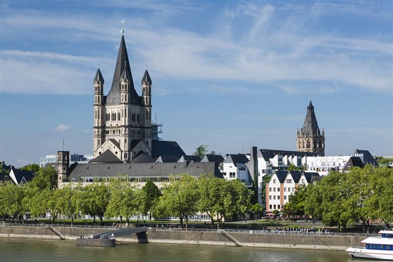 Die Große Sankt-Martins-Kirche in Köln, Deutschland