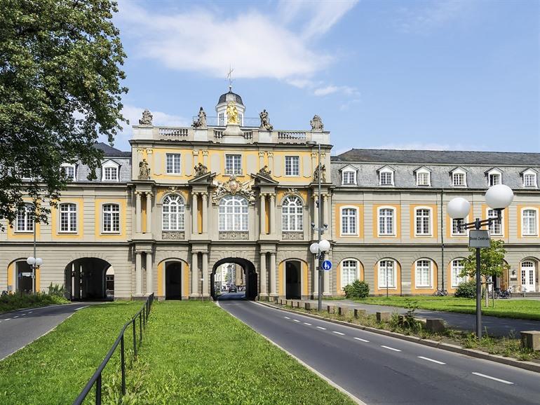 Das Koblenzer Tor in Bonn besichtigen