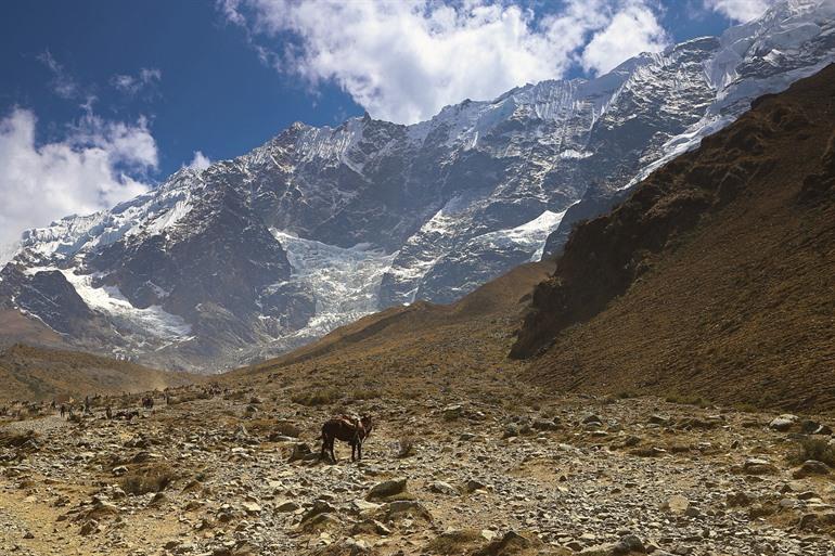 Die atemberaubenden Berge in Soraypampa
