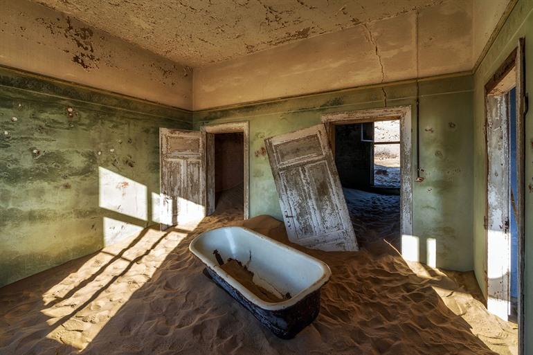 Die Geisterstadt Kolmanskop besichtigen