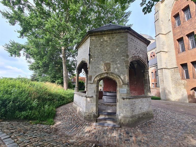 Der Stadtbrunnen Zisterne in Veere