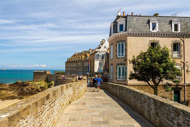 Die Stadtmauer von Saint-Malo erkunden