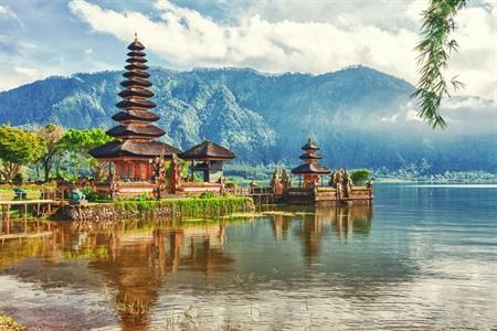 Der Tempel Ulun Danu auf Bali
