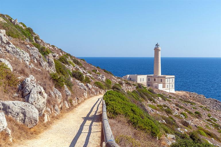 Der Leuchtturm bei Punta Palascia