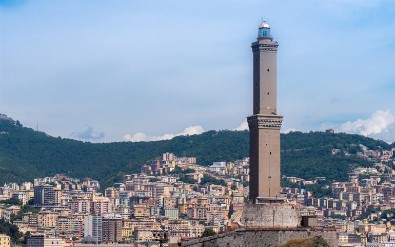 Der Leuchtturm von Genua, Italien