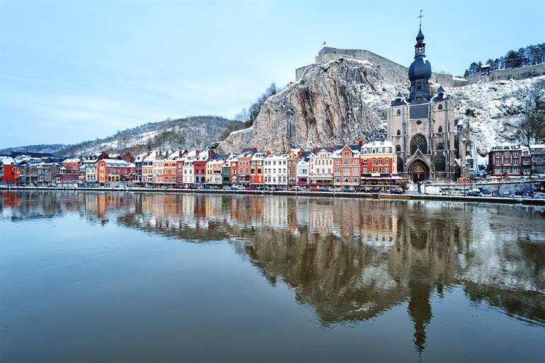 Dinant in den belgischen Ardennen