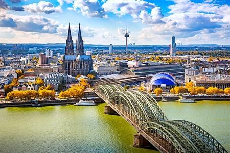 Den Kölner Dom besichtigen? Alle Infos, Tickets und Warteschlangen überspringen