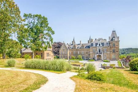 Domaine de Ronchinne Schloss und Reitstall