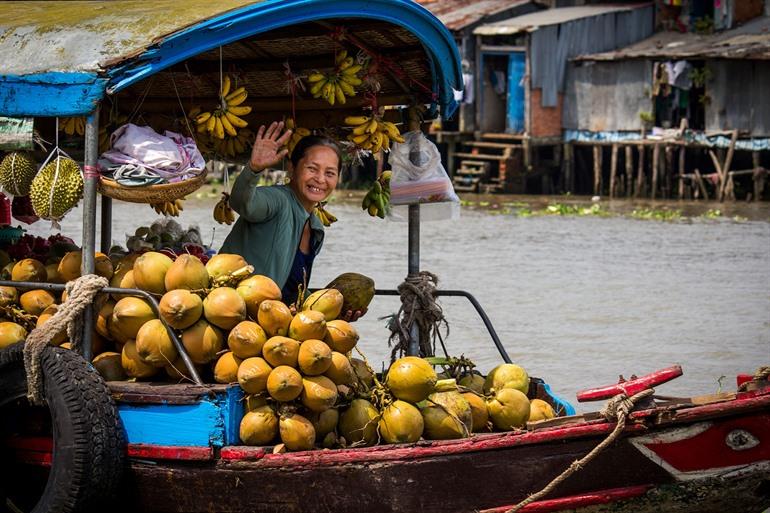 Besuch der schwimmenden Märkte am Mekong-Fluss in Südvietnam