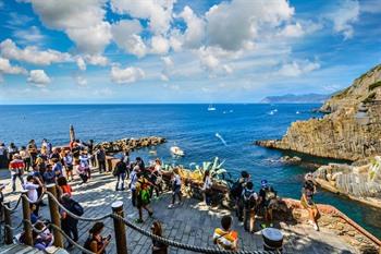 Menschenmengen in Riomaggiore