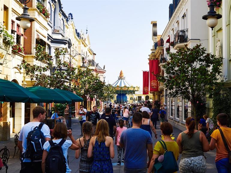 Menschenmengen im Phantasialand