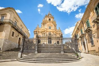 Dom von San Giorgio auf der Piazza Duomo, Ragusa