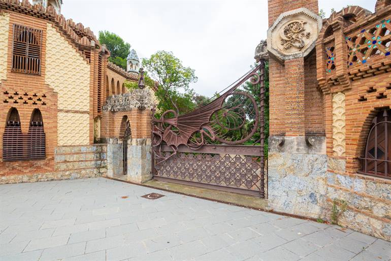 Gaudis Drache bei Finca Güell