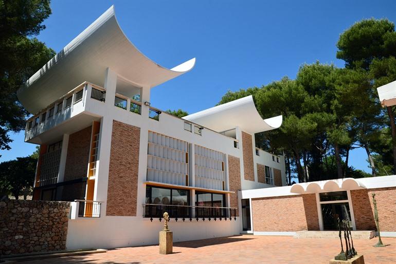 Fondation Maeght, Saint-Paul-de-Vence, Provence