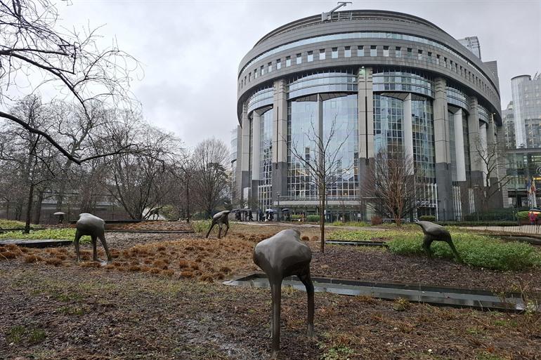 Besuchen Sie den eleganten Leopoldpark in Ixelles, Brüssel.