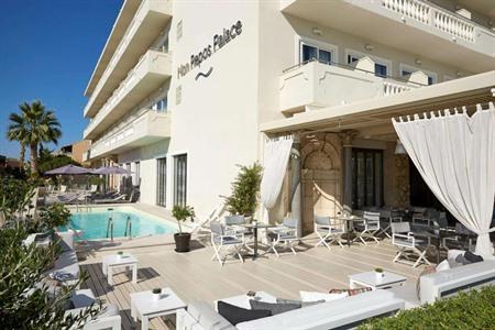 Genießen Sie einen ruhigen Urlaub im Vier-Sterne-Hotel am Mon Repos Park