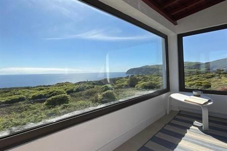 Genießen Sie den atemberaubenden Blick auf die Ribeira aus diesem Ferienhaus