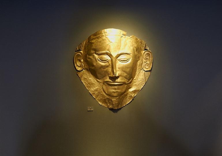 Goldener Totenmaske von Agamemnon im Nationalen Archäologischen Museum Athen