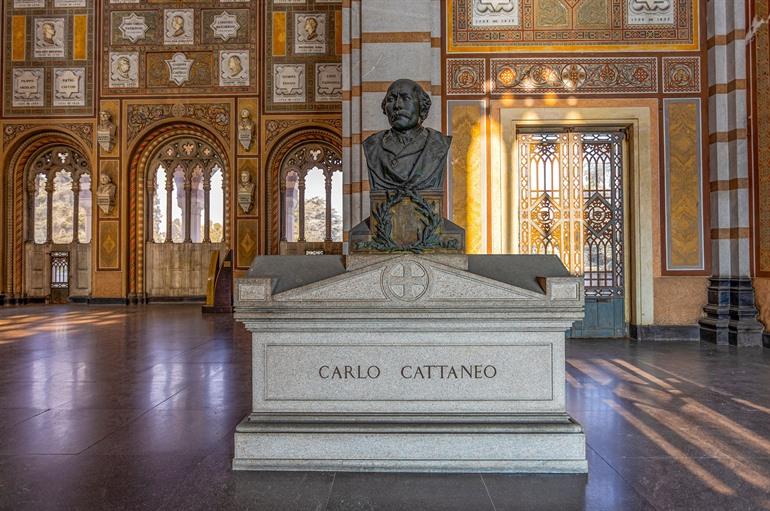 Carlo Cattaneos Familiengrab auf dem Cimitero Monumentale in Mailand