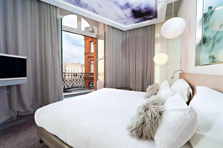 Grand Balcon Hotel