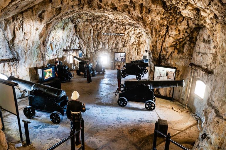 Besuch der Great Siege Tunnels in Gibraltar