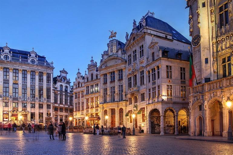 Großer Markt in Brüssel bei Nacht, Brüssel