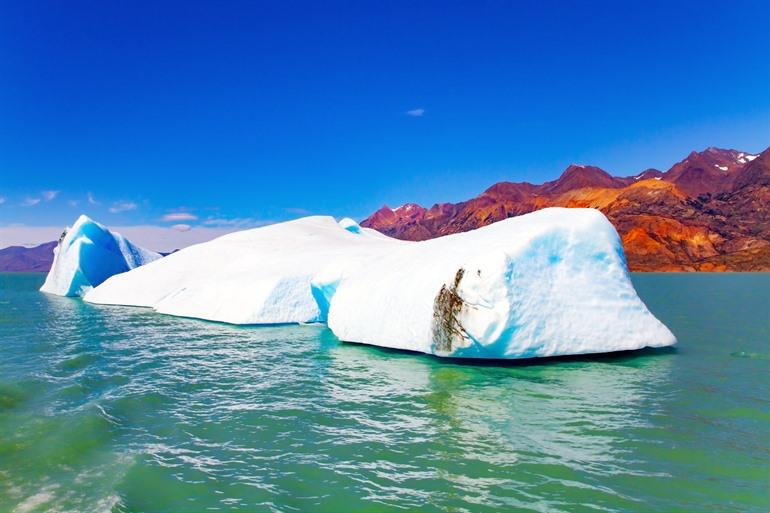 Große Eisschollen auf dem Viedma-See