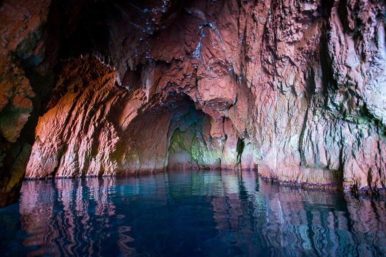 Felsenhöhle der Seemäuse Calvi