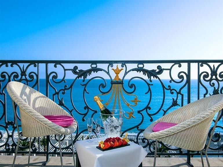 Hotel Le Royal Promenade des Anglais