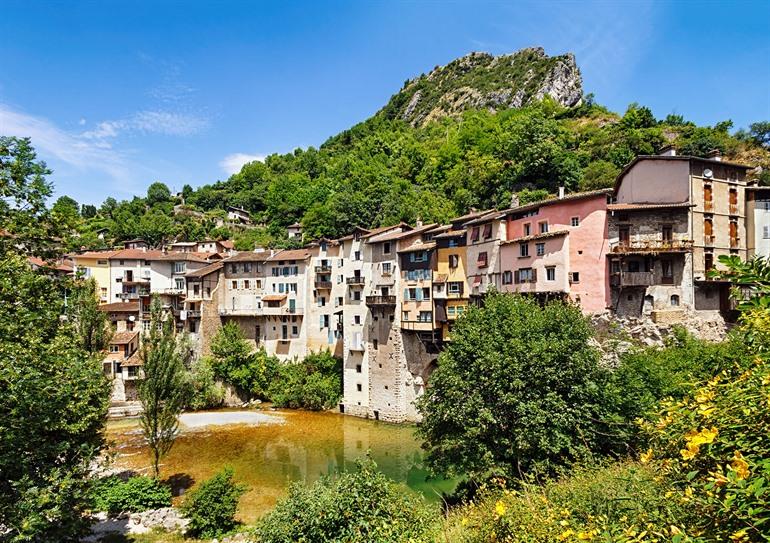 Das schwebende Dorf Pont-en-Royans in Frankreich