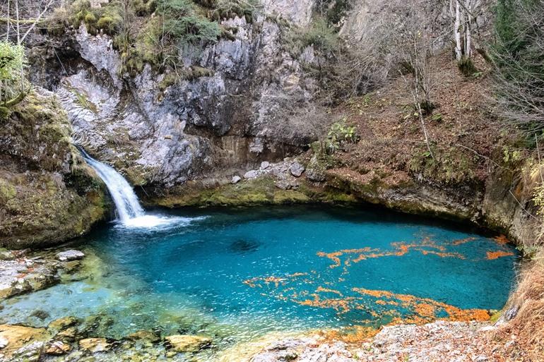 Das Blaue Auge im Nationalpark Theth, Albanien