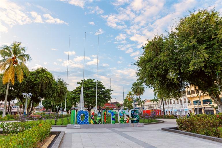 Der zentrale Platz von Iquitos
