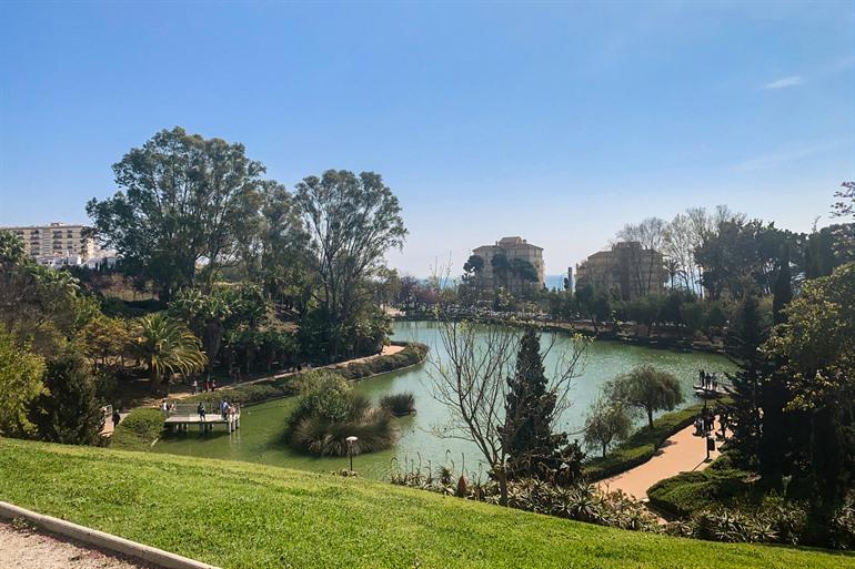 Der See im Parque de la Paloma