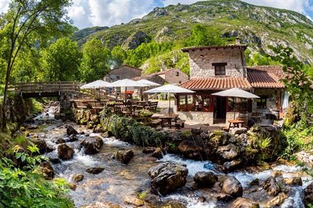 Das malerische Bulnes in Asturien