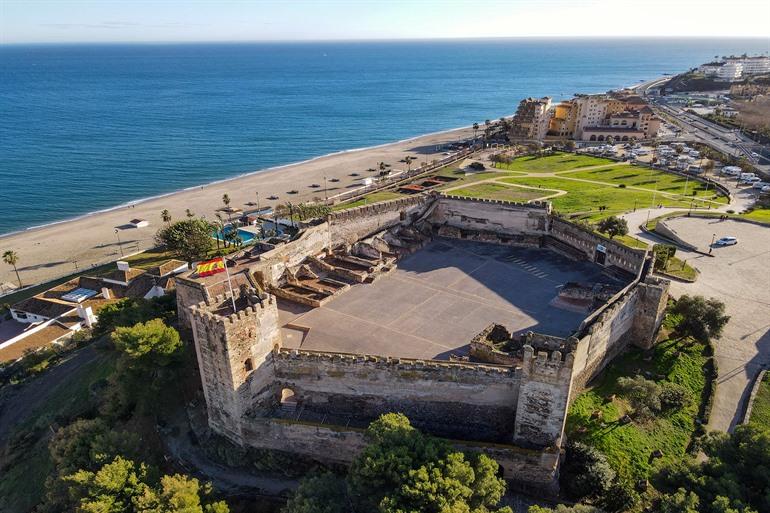 Der Blick auf Castillo Sohail in Fuengirola