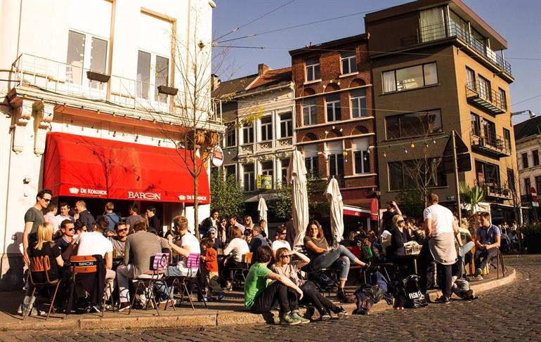 Trendiges Essen und Trinken im Süden von Antwerpen